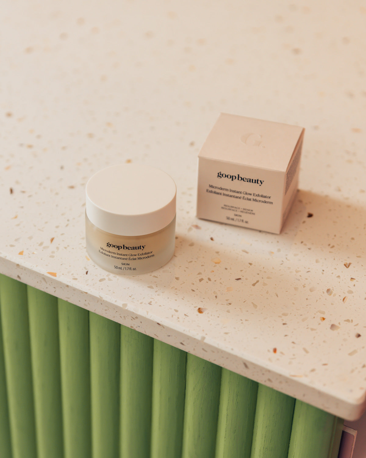 Microderm Instant Glow Exfoliator