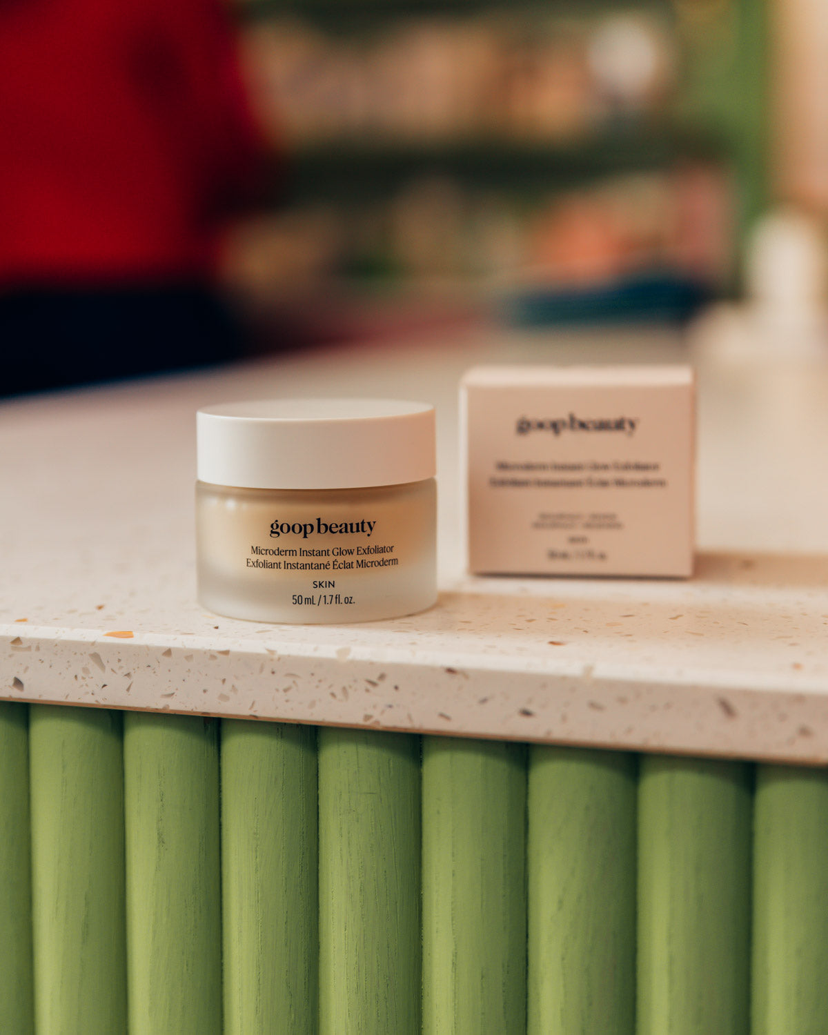 Microderm Instant Glow Exfoliator